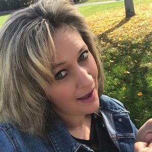 Meet your Posher, Gina